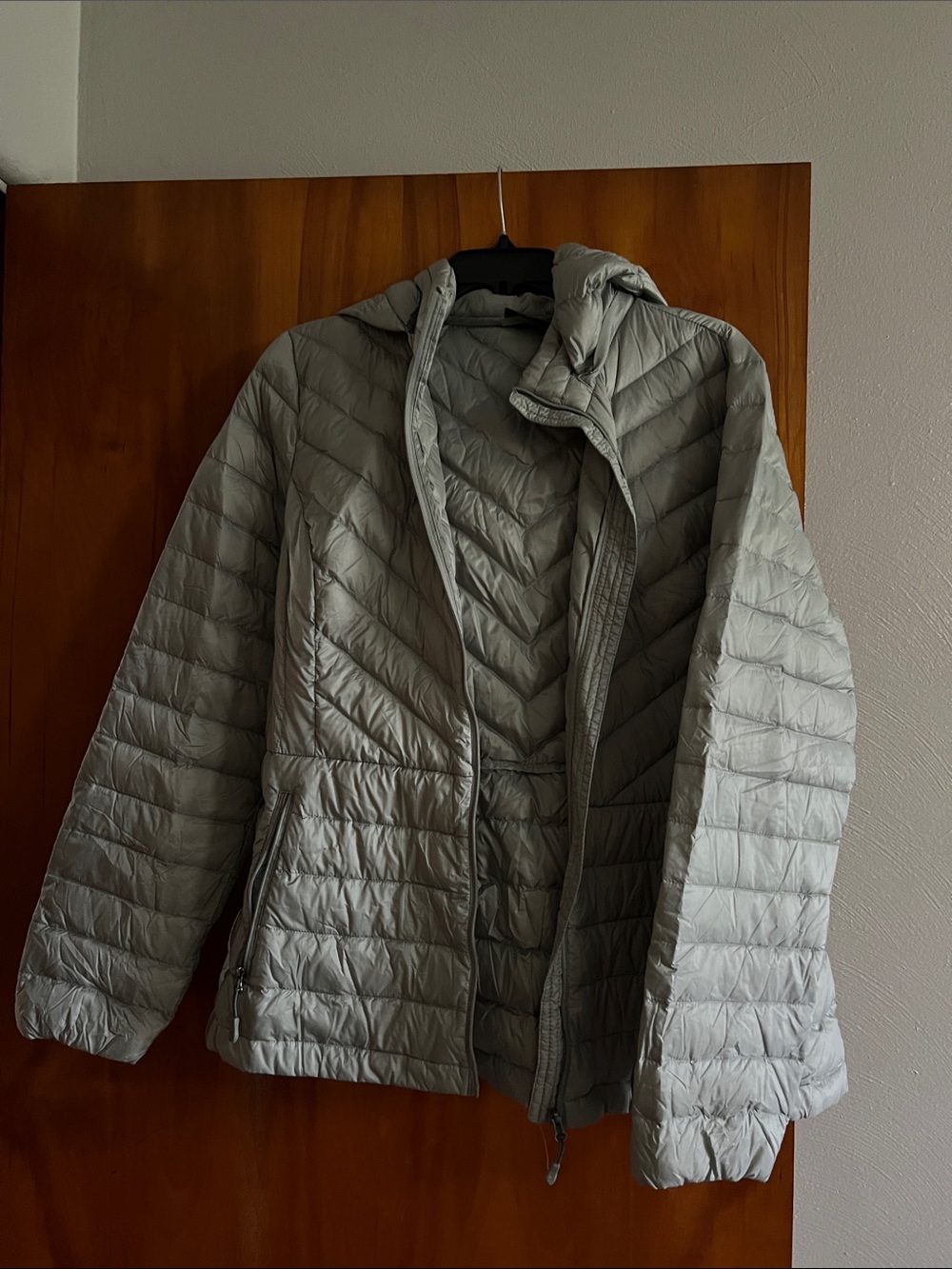 32° Heat Women’s Lightweight Packable Hooded Jacket